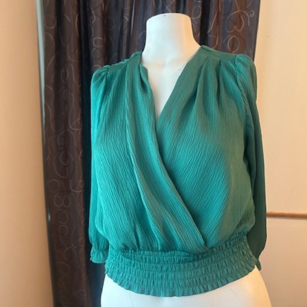 Monteau Green Boho Mock wrap front 3/4 puff sleeve crop top, size M